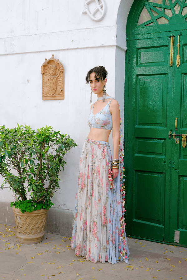 Clarisse Veil Lehenga