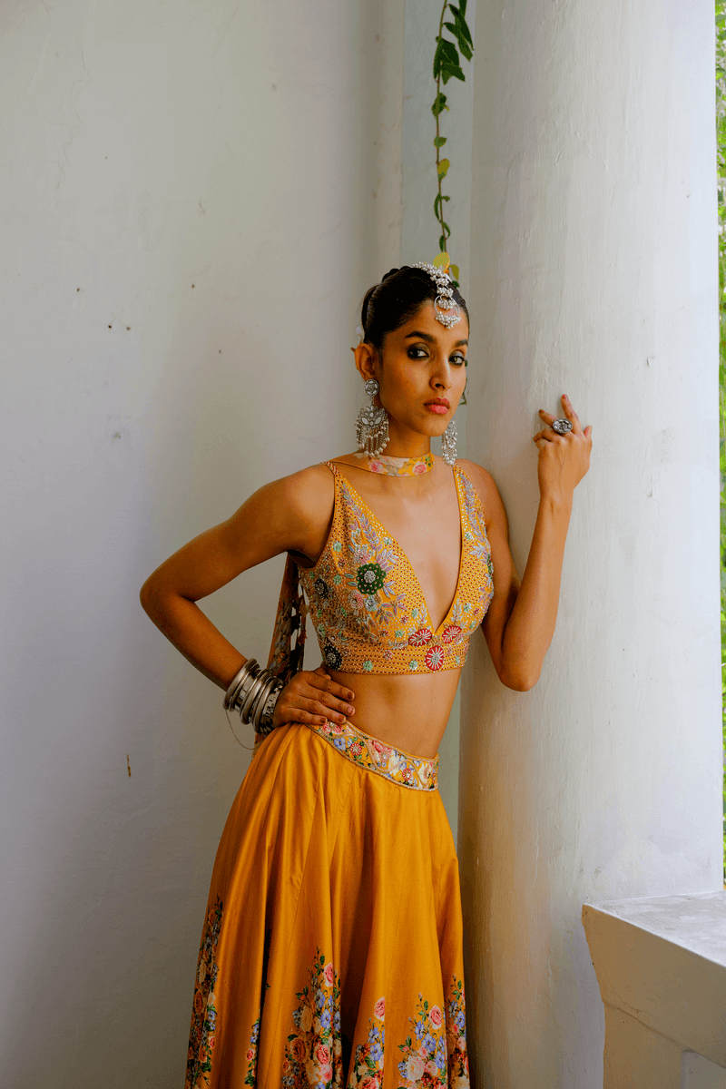 Odette Veil Lehenga