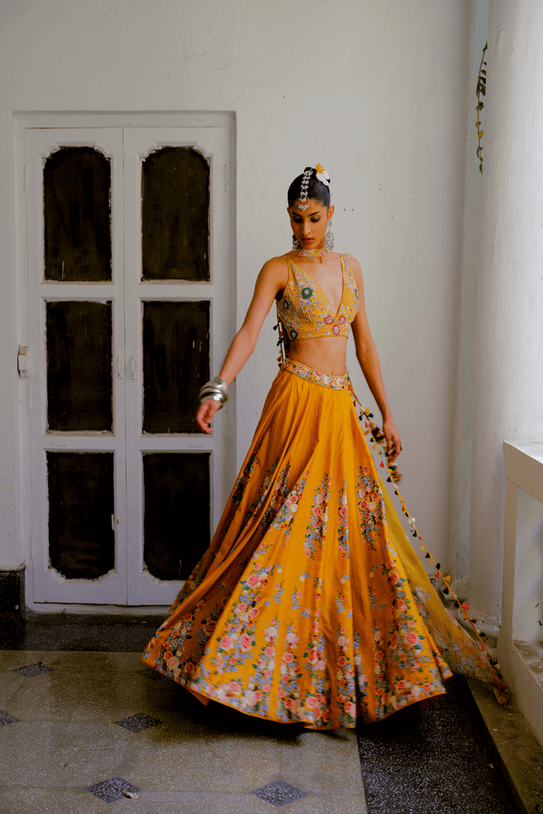 Odette Veil Lehenga