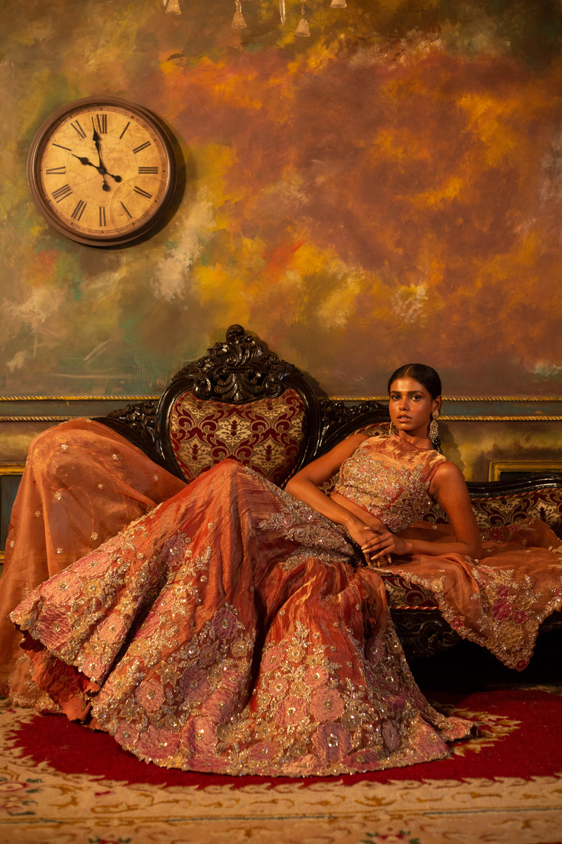 Radiant Gilt Majesty Ensemble