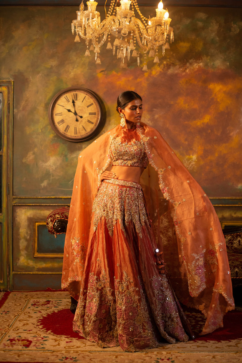Radiant Gilt Majesty Ensemble