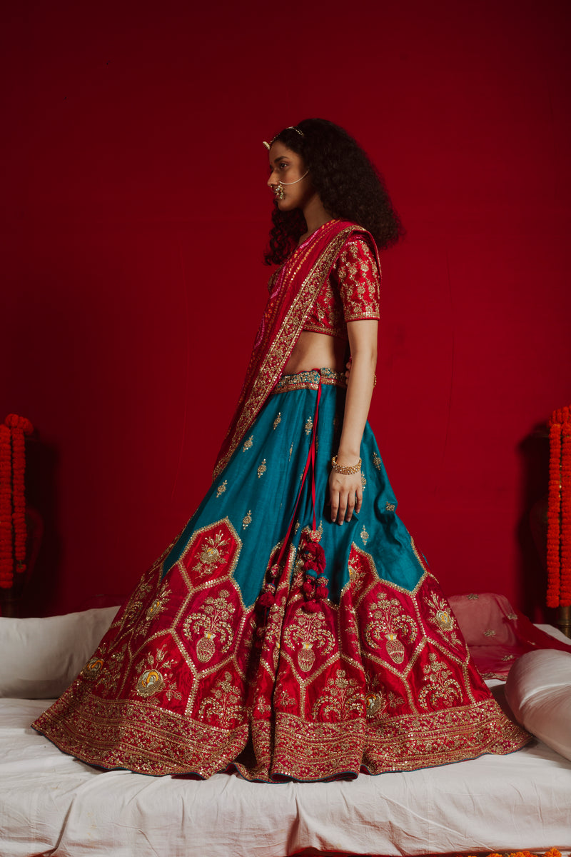 Royal Tapestry Elegance
